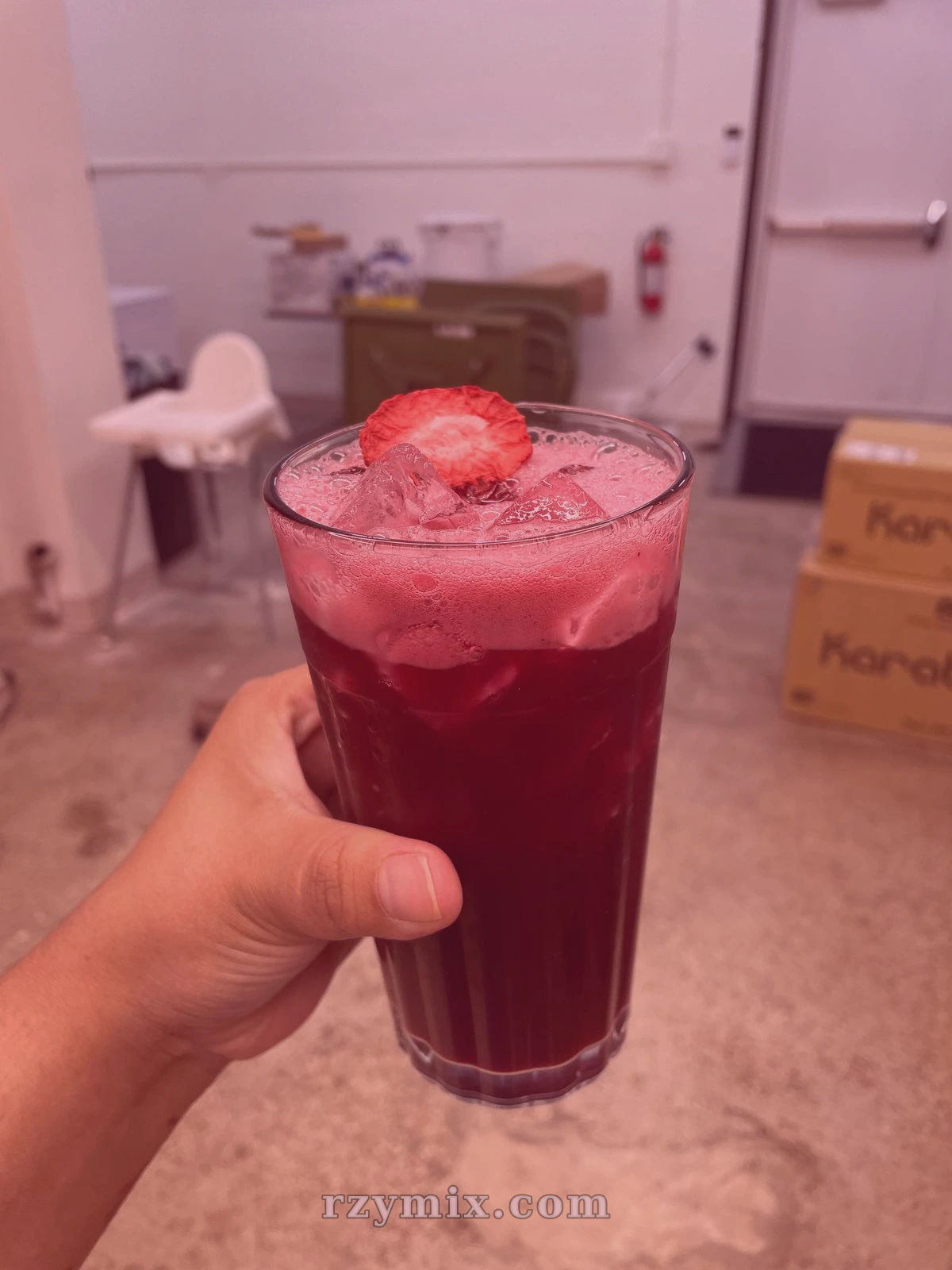 strawberry rose lemonade